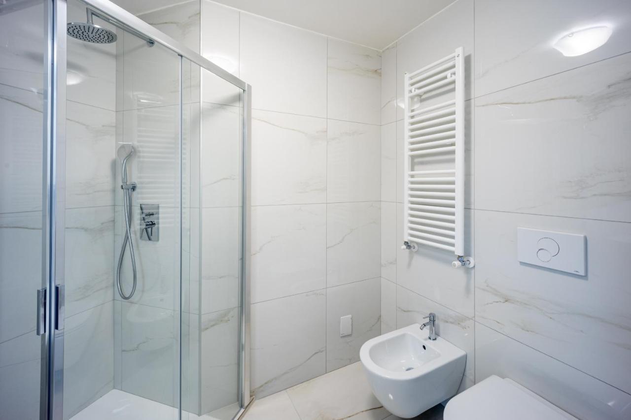 Aregai Marina Exclusive Seaside Apartment Santo Stefano al Mare