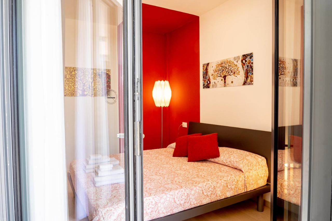 Aregai Marina Exclusive Seaside Apartment