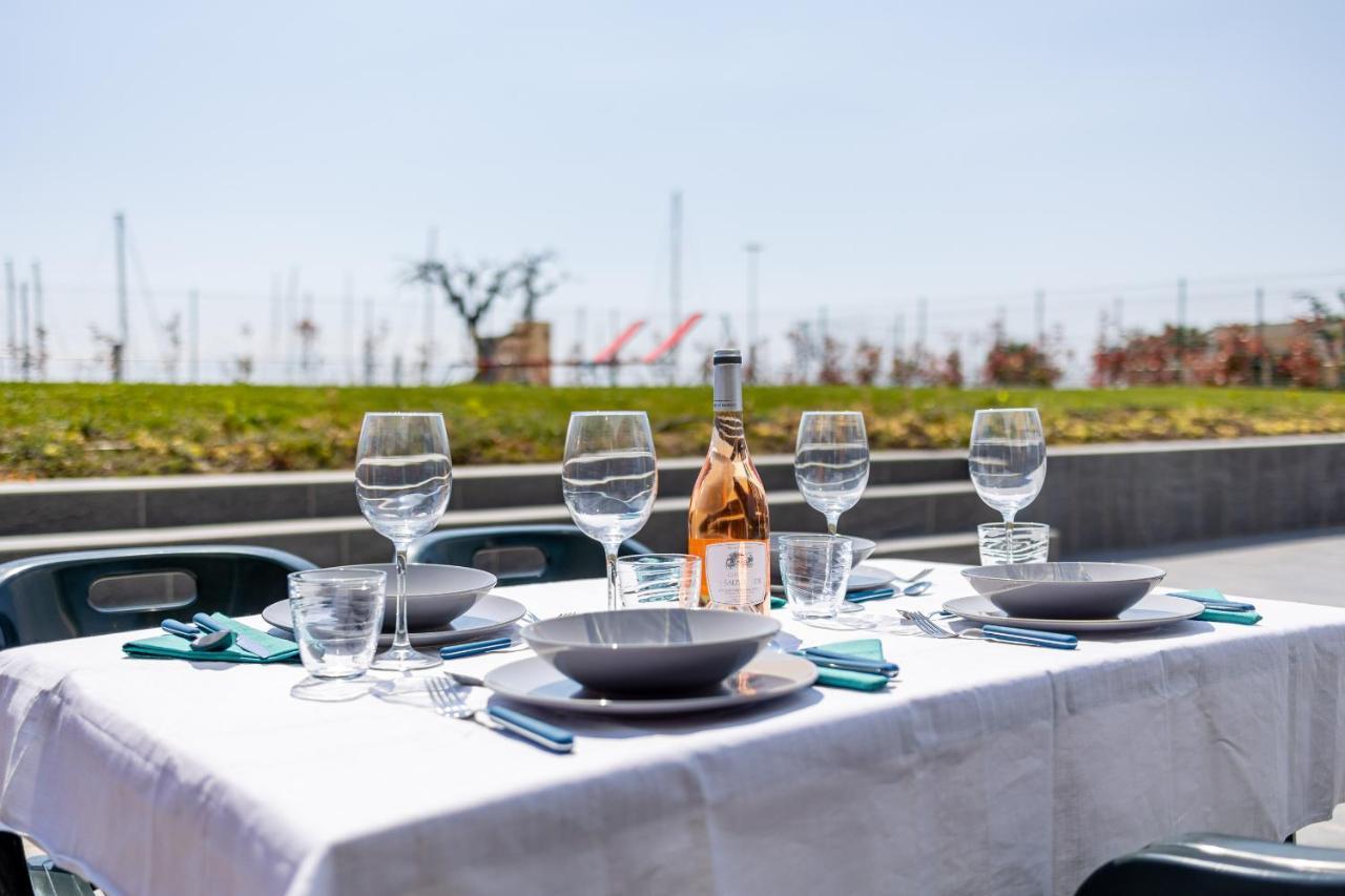 Aregai Marina Exclusive Seaside Apartment Santo Stefano al Mare