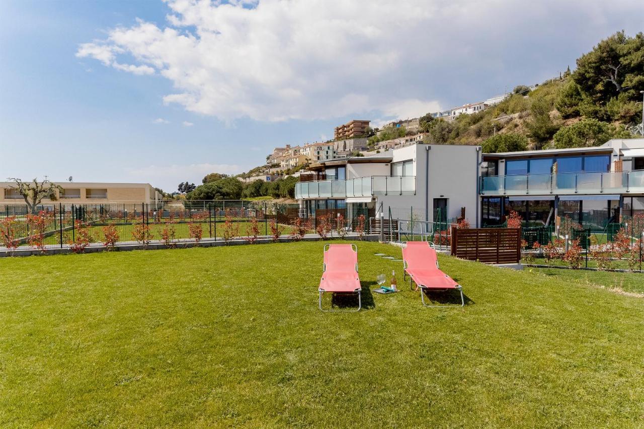 Aregai Marina Exclusive Seaside Santo Stefano al Mare
